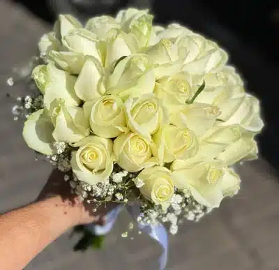 זר כלה ורדים לבנים - דוגמא 2